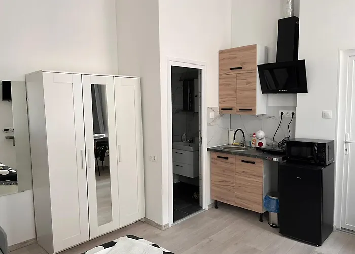 Mano Studios Budapest I