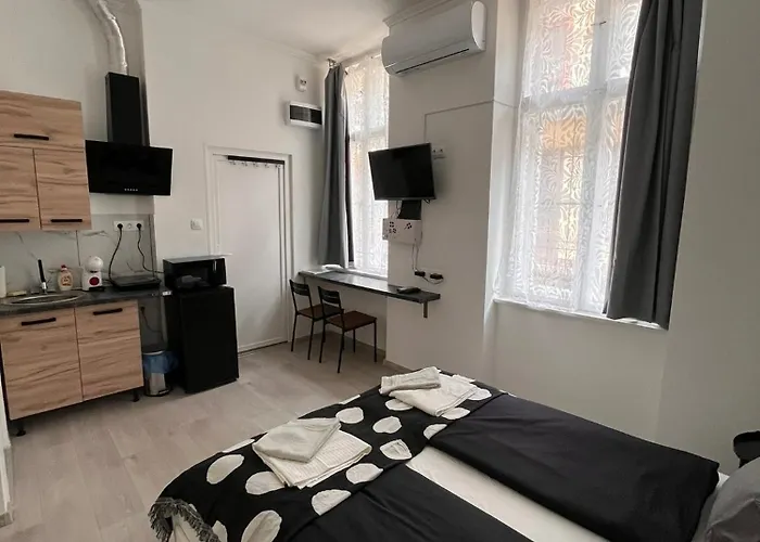 Mano Studios Budapest I
